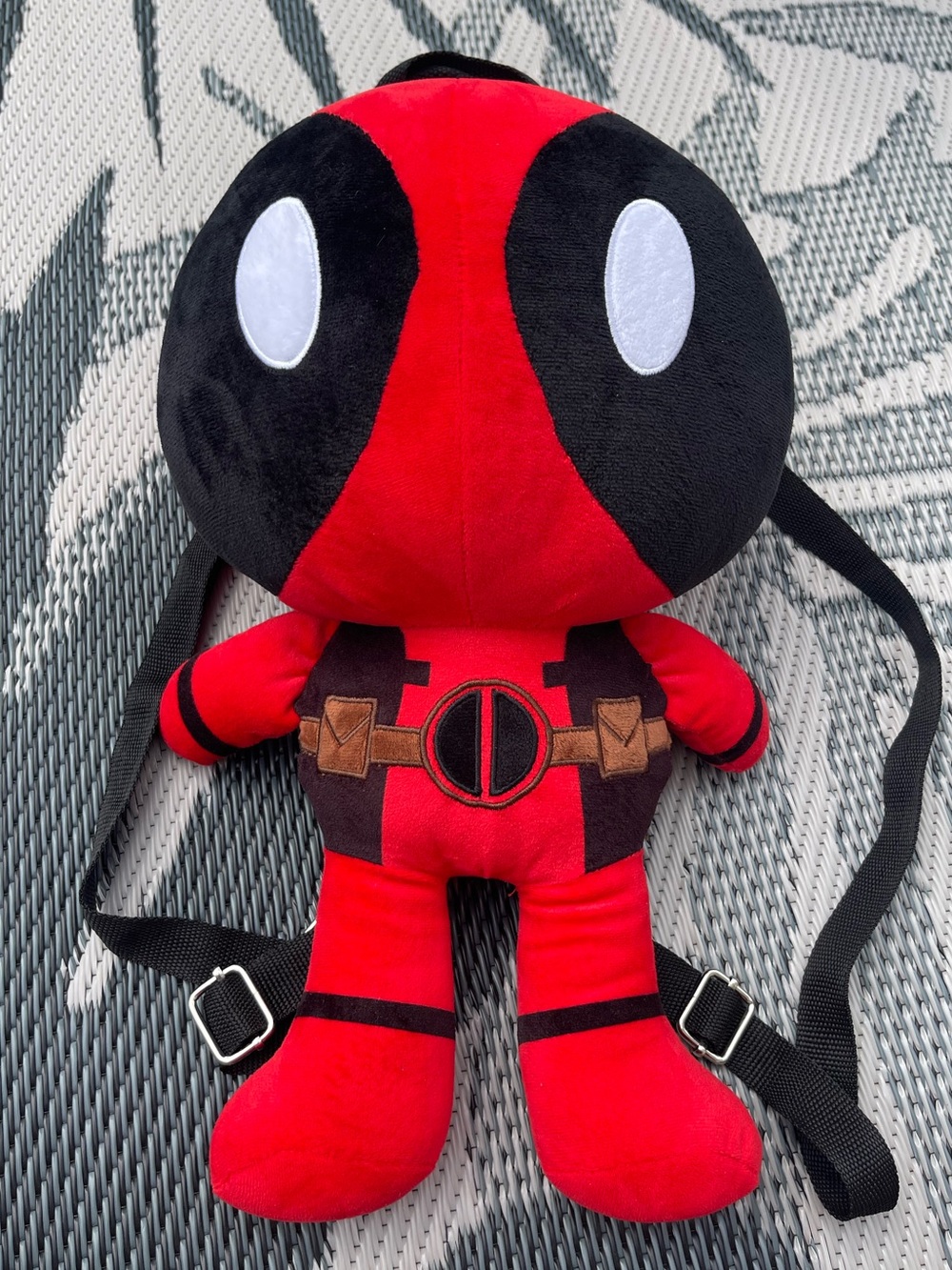 Marvel Deadpool Chibi Fuzzy Mini Backpack W/Straps Bioworld Big Head Plush 17”